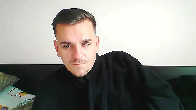 Snapshot of Huge_cock22cm chatting on 16, 10, 2025 Huge cock22cm online show from 16, 10, 2025