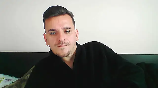 Snapshot of Huge_cock22cm chatting on 20, 10, 2025 Huge cock22cm online show from 20, 10, 2025