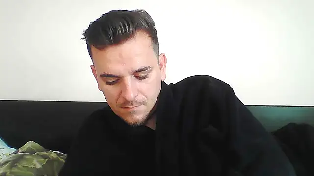 Snapshot of Huge_cock22cm chatting on 25, 10, 2025 Huge cock22cm online show from 25, 10, 2025