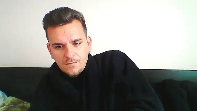 Snapshot of Huge_cock22cm chatting on 31, 10, 2025 Huge cock22cm online show from 31, 10, 2025