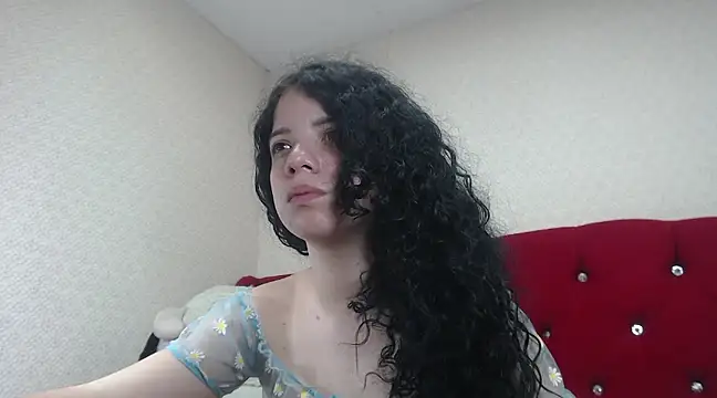 EmmaCowperr online show from 11, 2, 2025