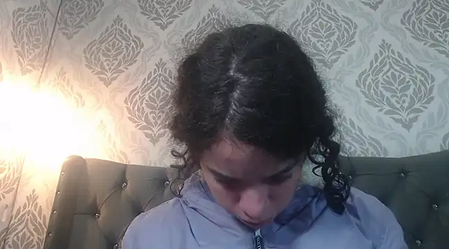 EmmaCowperr online show from 20, 3, 2025