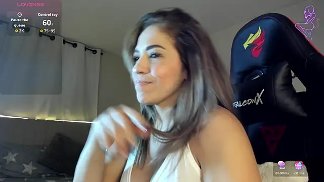 Snapshot of karimhunt chatting on 14, 11, 2025 karimhunt online show from 14, 11, 2025