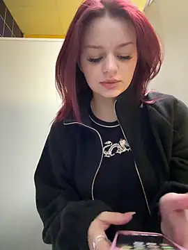 littlebitchess online show from 20, 12, 2025