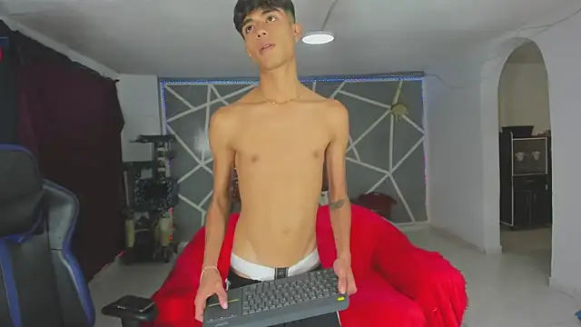 oliverhot2005 online show from 29, 1, 2025