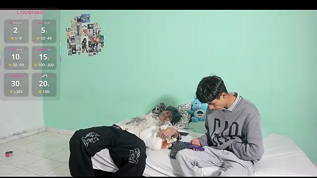 oliverhot2005 online show from 28, 10, 2025