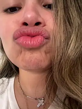 melanny10 online show from 28, 2, 2025