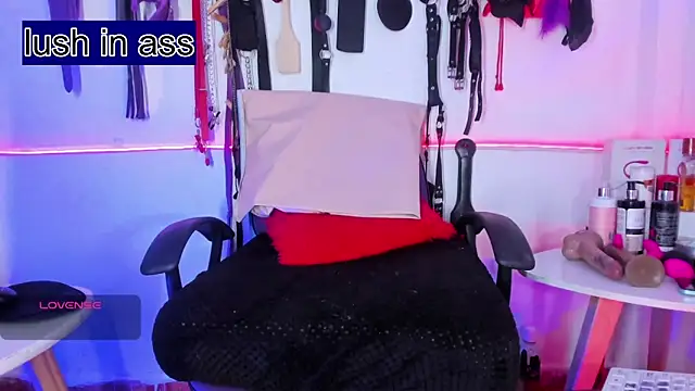 LucyStrike  online show from 9, 3, 2026