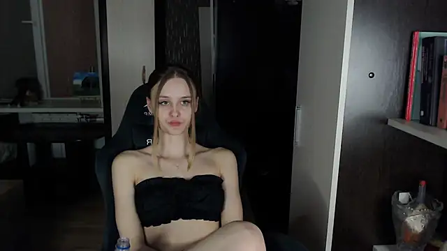 Snapshot of _Sansa_stark_ chatting on 28, 2, 2025 Sansa stark online show from 28, 2, 2025