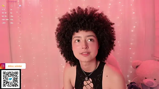 Snapshot of Alice_winter_ chatting on 22, 9, 2025 Alice winter online show from 22, 9, 2025