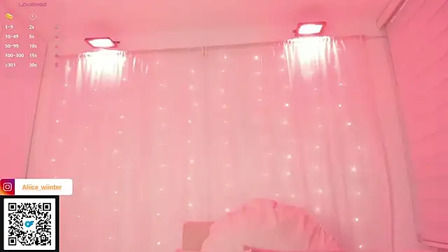 Snapshot of Alice_winter_ chatting on 30, 9, 2025 Alice winter online show from 30, 9, 2025