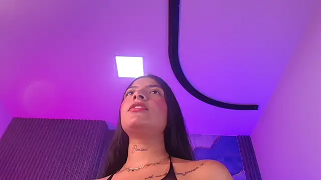 Snapshot of hot_dione chatting on 11, 4, 2026 hot dione online show from 11, 4, 2026