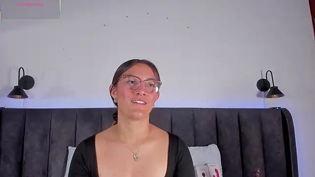 Ruth harvey  online show from 19, 10, 2025