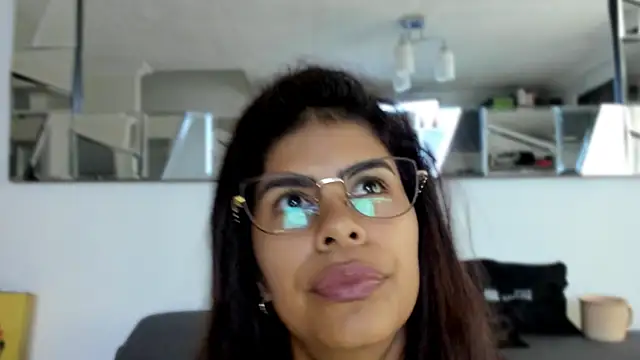 Snapshot of karlina_charlotte1 chatting on 17, 3, 2025 karlina charlotte1 online show from 17, 3, 2025