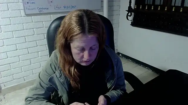 ViioletaMora online show from 19, 2, 2025