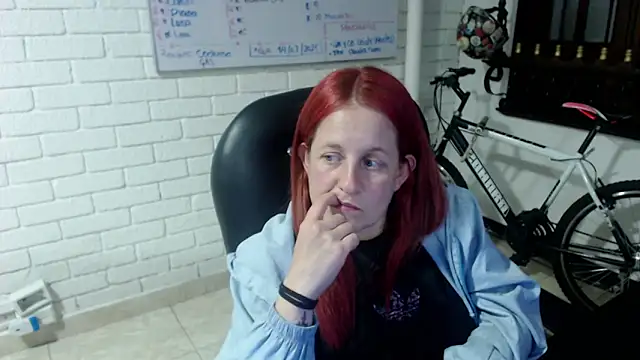 ViioletaMora online show from 4, 3, 2025