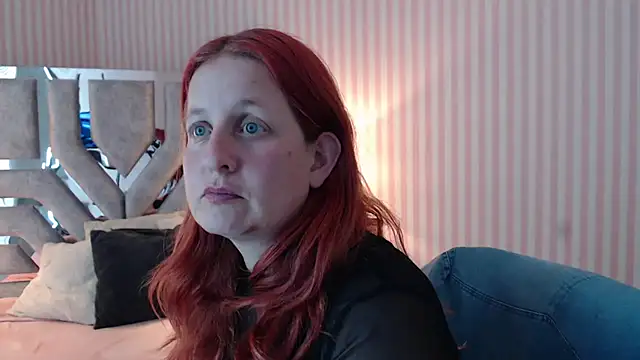 ViioletaMora online show from 12, 3, 2025