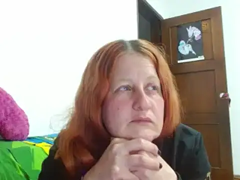 ViioletaMora online show from 20, 10, 2025