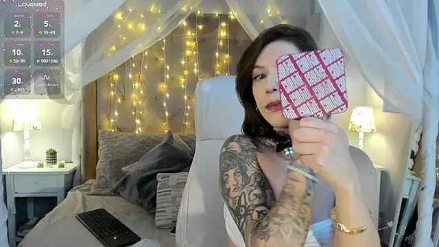 Hannah Borbon online show from 27, 1, 2025