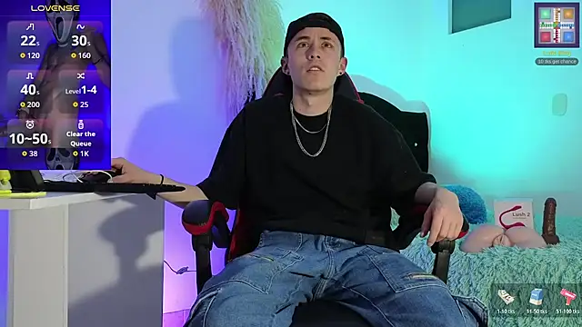 Snapshot of Elian_Cooper chatting on 6, 11, 2025 Elian Cooper online show from 6, 11, 2025