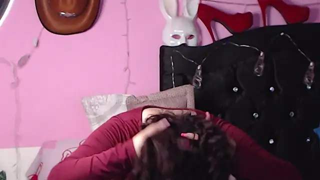 NikkiRous  online show from 5, 1, 2025