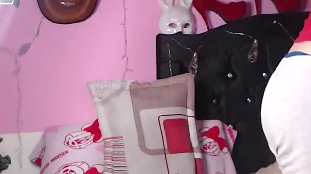 NikkiRous  online show from 6, 1, 2025