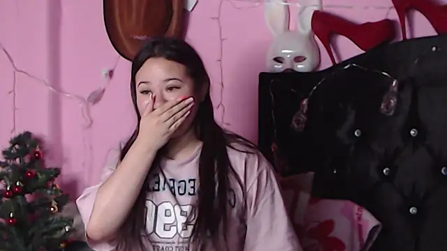 NikkiRous  online show from 12, 1, 2025