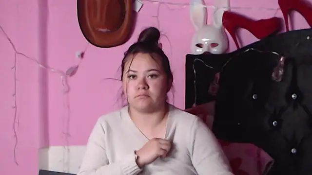 NikkiRous  online show from 12, 1, 2025