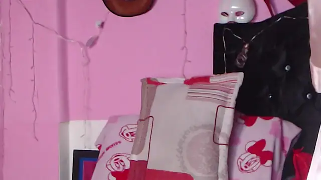 NikkiRous  online show from 28, 1, 2025