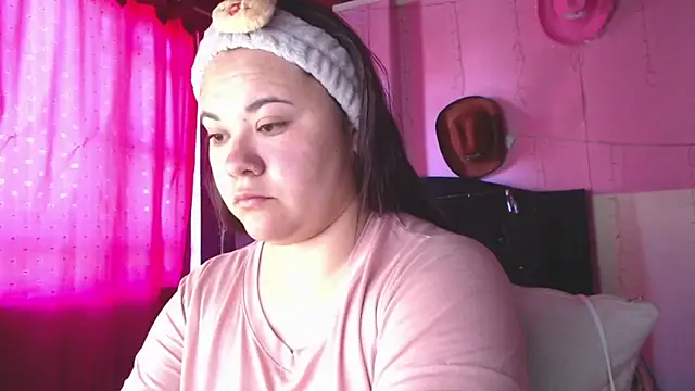 NikkiRous  online show from 28, 2, 2026