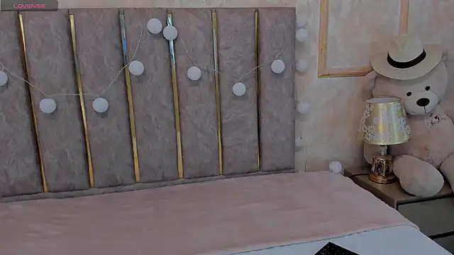 Cheerrysweett online show from 13, 12, 2024