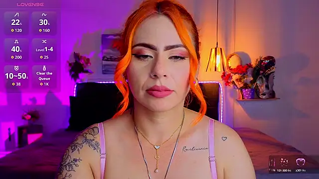 Snapshot of Dulce_charlottee chatting on 27, 10, 2025 Dulce charlottee online show from 27, 10, 2025