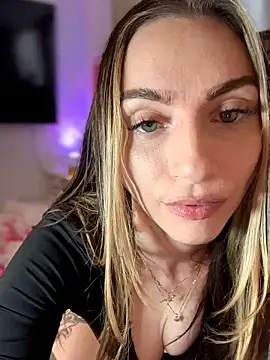 BrattyBae xo online show from 30, 4, 2026