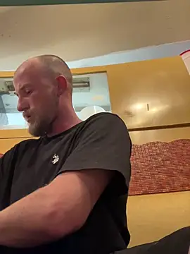 Snapshot of BIGWHITECOCKDOC36 chatting on 4, 1, 2025 BIGWHITECOCKDOC36 online show from 4, 1, 2025