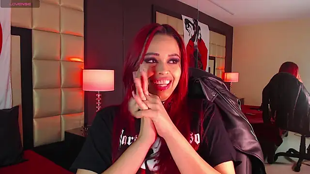 EvaaFoxxy1 online show from 18, 2, 2025