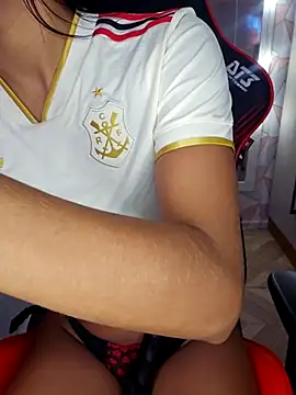 Snapshot of moreninhasilva chatting on 18, 9, 2025 moreninhasilva online show from 18, 9, 2025