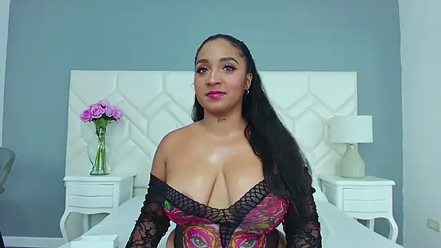 KateVenegas online show from 19, 12, 2024