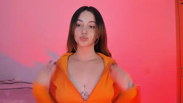 annie mora online show from 28, 11, 2025