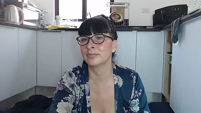 HellenLatin online show from 10, 5, 2026