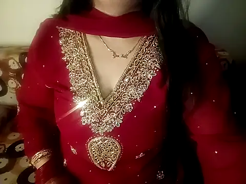 Snapshot of shuhana_ chatting on 12, 10, 2025 shuhana  online show from 12, 10, 2025