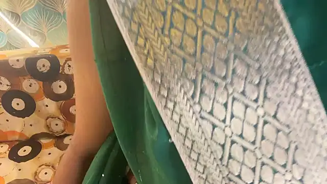 Snapshot of shuhana_ chatting on 27, 11, 2025 shuhana online show from 27, 11, 2025