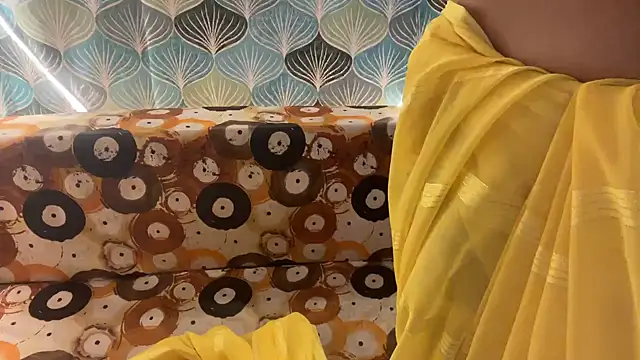 Snapshot of shuhana_ chatting on 4, 12, 2025 shuhana online show from 4, 12, 2025