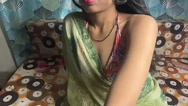 Snapshot of shuhana_ chatting on 10, 4, 2026 shuhana online show from 10, 4, 2026
