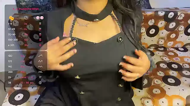 Snapshot of shuhana_ chatting on 28, 5, 2026 shuhana online show from 28, 5, 2026