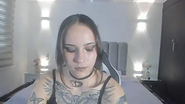 Snapshot of AnnyThompson_ chatting on 5, 3, 2026 AnnyThompson online show from 5, 3, 2026