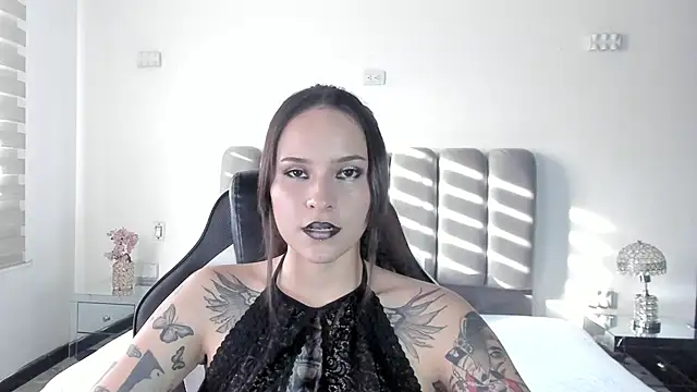 Snapshot of AnnyThompson_ chatting on 9, 3, 2026 AnnyThompson online show from 9, 3, 2026