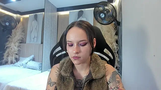 Snapshot of AnnyThompson_ chatting on 27, 3, 2026 AnnyThompson online show from 27, 3, 2026