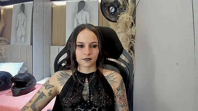 Snapshot of AnnyThompson_ chatting on 3, 4, 2026 AnnyThompson online show from 3, 4, 2026