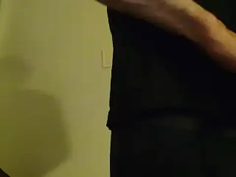 Snapshot of L0cKyseven77 chatting on 11, 2, 2025 L0cKyseven77 online show from 11, 2, 2025