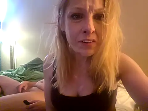 we8camgirl online show from 8, 9, 2025